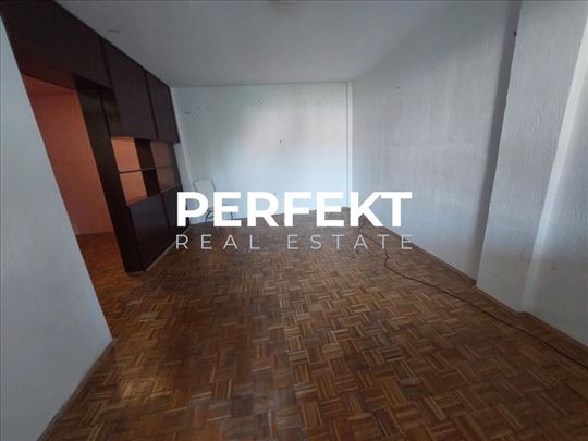 Kotež 2, jedosoban 42m2, lift,cg, 4. sprat