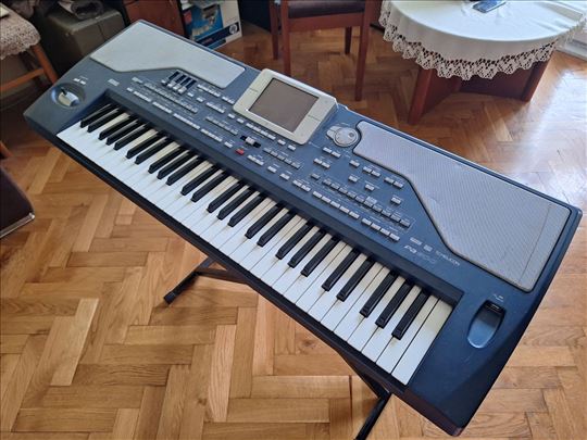 Prodajem klavijaturu KORG PA 800