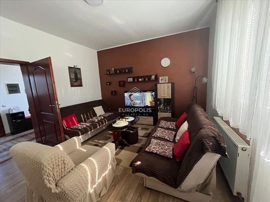 Stara Pazova, Centar ID#7718
