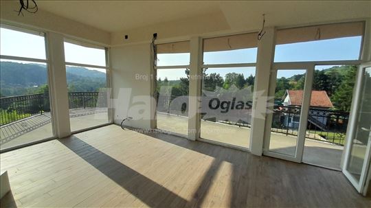 NOVA kuca Stari Ledinci uz nacionalni park