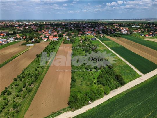 Atraktivan plac od 61 ar, ulica Braće Putnikoviić
