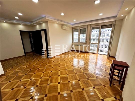 Centar(London), Kneza Miloša, 45m2,2.0 - renoviran