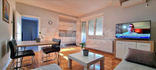 Exkluzivno - novo- neuseljavan- strogi centar