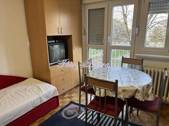 Garsonjera za izdavanje Voždovac ID#608616