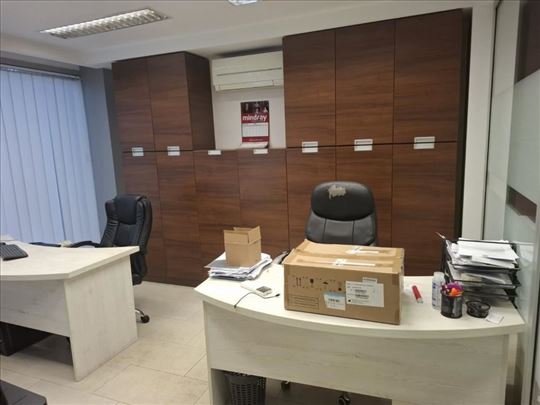 Izdaje se lokal za kancelarije,useljiv ID#18463