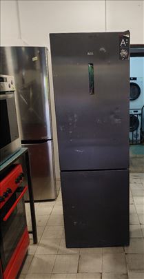Kombinovani frizider Aeg 340 lit garancija 12 mese