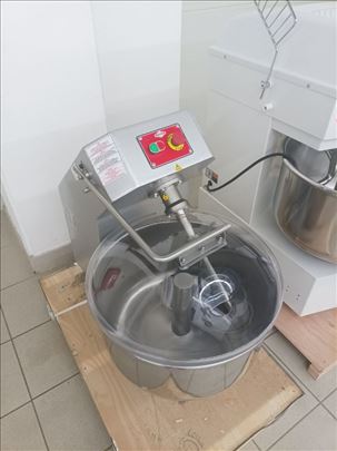 Mešalica za 40 kg testa  