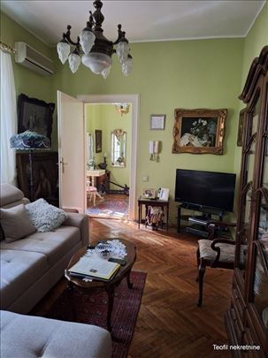 Stari grad-centar-salonski-3.5, 96(T)-za preporuku