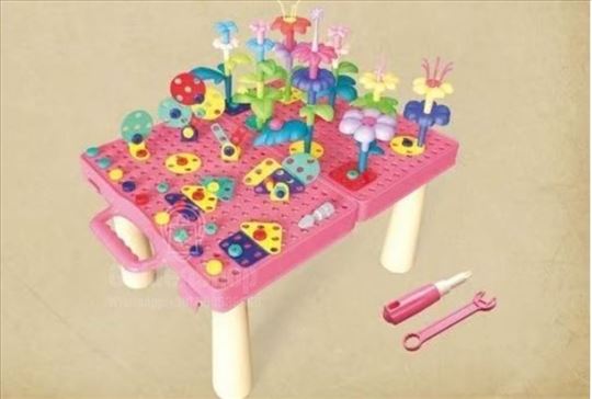  Sto i stolica za decu + kocke za decu