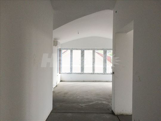 Trosoban lux stan, 100m2, Cerak