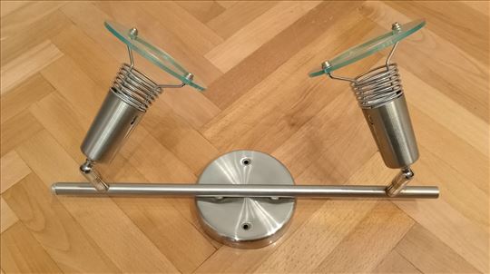Zidna ili plafonska lampa
