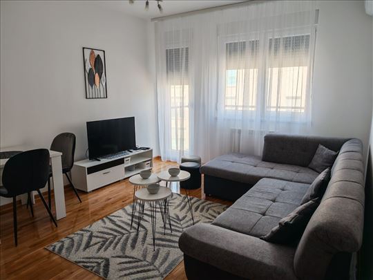 1,5,Mirijevo III,40m2,I/IV,lift,namešten,garaža