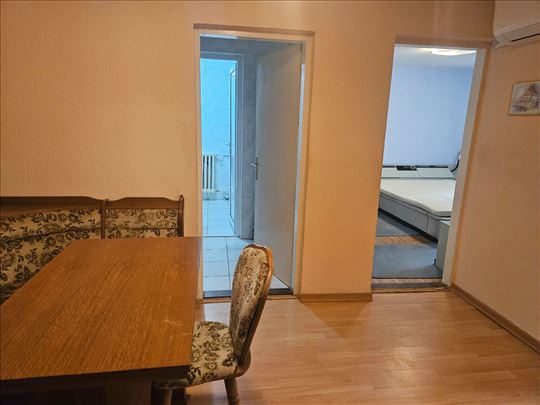 Cerak - 48m2, dvosoban, namešten, funkcionalan