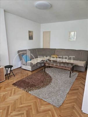 Izdaje se stan na Bulevaru Nemanjića
