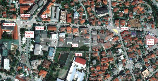 Kuća sa dva ulaza za investitora u centru Vranja