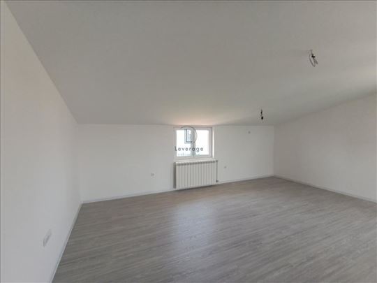 Novogradnja, Mladenovac, 79 m2