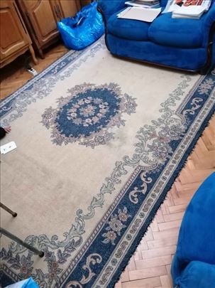 Prodajem tepihe sa slika