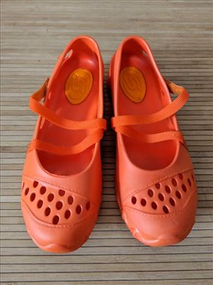 Skechers plastične sandale nove