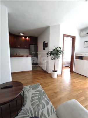 Skojevsko naselje, useljiv od 1.jula, 40m2
