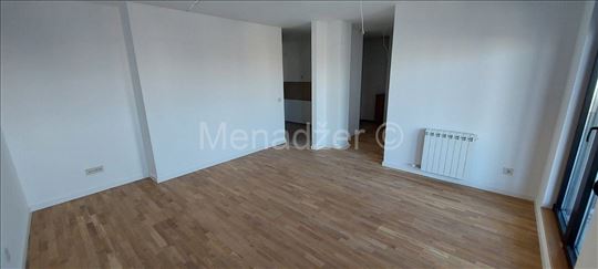 Trošarina Penthaus 108m2 4,0sob, 7/7, lux, 3mč,alu