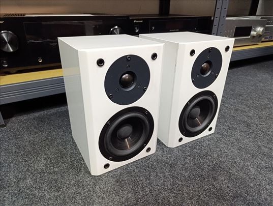 Yamaha NX-E 700 bela