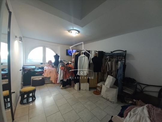 Atelje 212, mereno 40m2 ID#11228