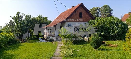Kuća 104m2 blizu Obrenovca, 20ari placa