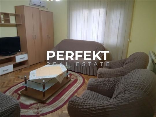 Margita, dvosoban, 54m2 + dve terase, prvi sprat