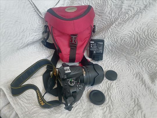Nikon D3400 sa obj. 18-105 2445 okidanja