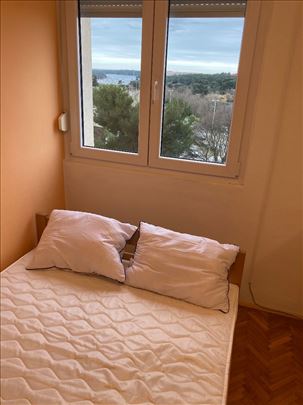 Pula, akcija, 12.-26.7.PLAZA 300 m, pogled more