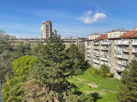Uknizen stan Novi Beograd