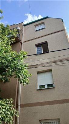  VLASNIK! Vračar, Sazonova, svetao salonac 