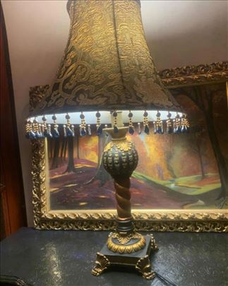 Divna stilska lampa