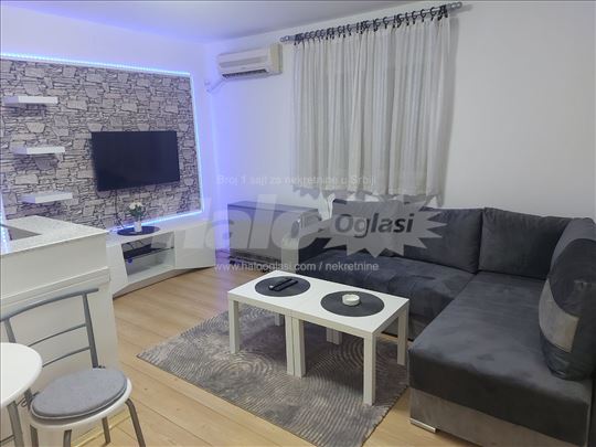 Izdajem stan