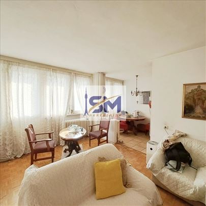 Novi Beograd, blok 21, stan 77m2