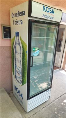 Rashladne vitrine 650 litara frigorex rosa 