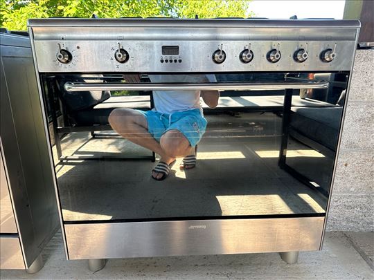 Smeg profesionalni sporet