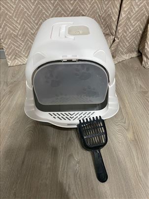 WC zatvoren sa pokretnim vratima