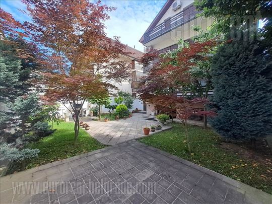 ID#22281, Izdavanje, Kuća, Voždovac, 361 m2 + 150 