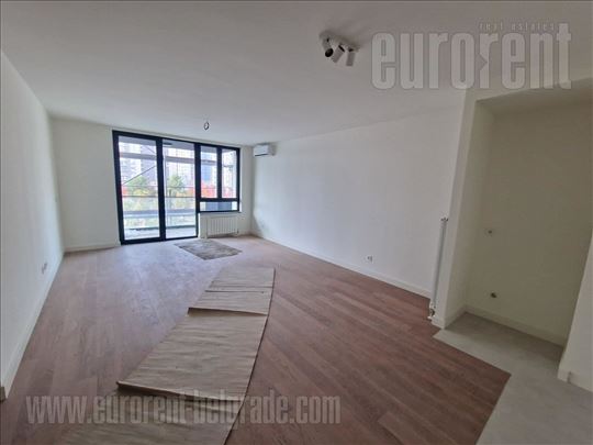 ID#48826, Izdavanje, Stan, Beograd na vodi, 120 m2