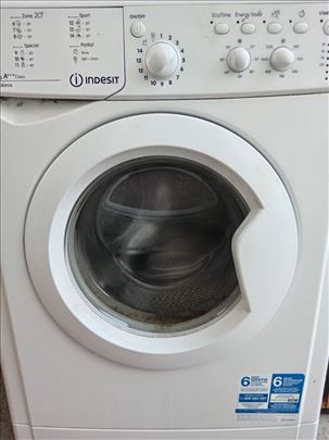 Indesit mašina  8 kg