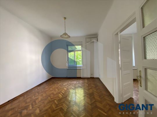 Kod Hrama, 62m2, II, cg,