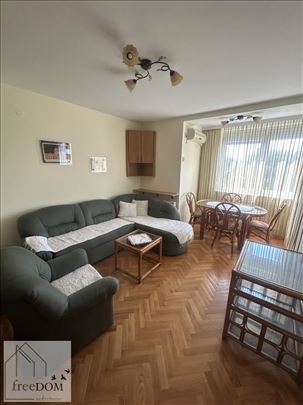 Odličan trosoban stan 60m2