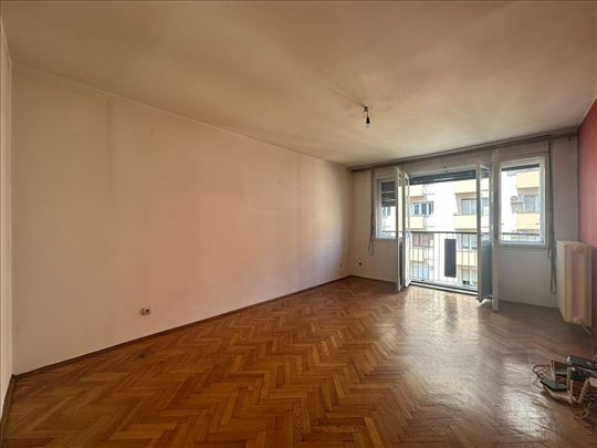 Prodajemo odličan2.5 stan,60m2,Sarajevska,Skyline