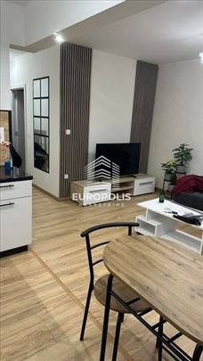 Renoviran 1.5 stan, prizemlje, namešten! ID#7753