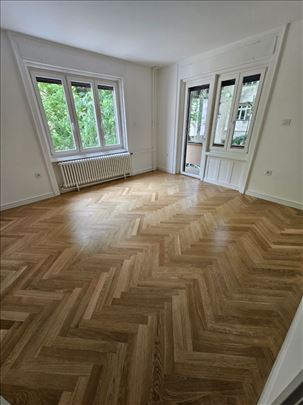 ~~~ RENOVIRAN komforan četvorosoban stan ~~~