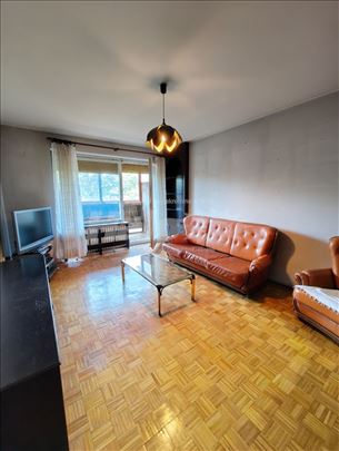 Troiposoban stan sa garažom - 95m2