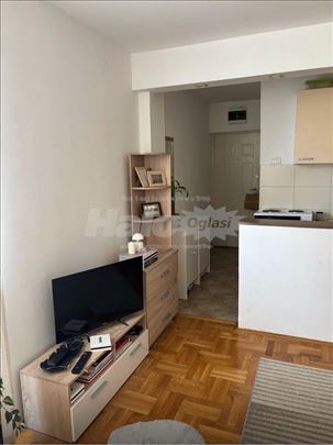 Ustanicka-garsonjera 25m2