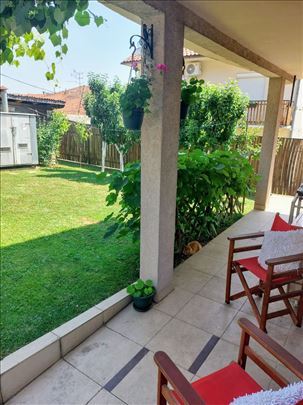 Manja zasebna porodicna kuća na 3a 
