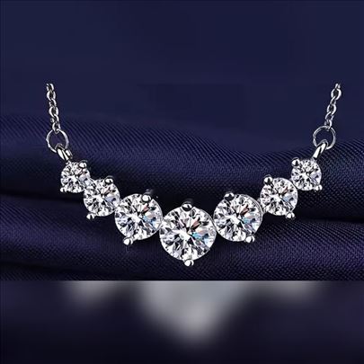 Zenska ogrlica od srebra 925 I moisanita